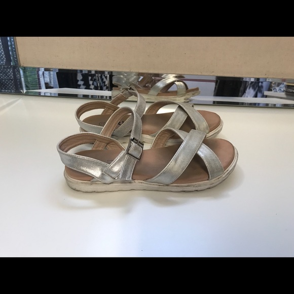 Girls metallic sandals - Picture 3 of 8